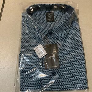 Michael Strahan Modern Fit